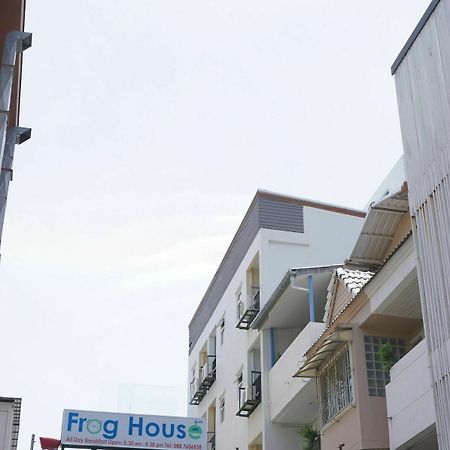 Frog House Bed & Breakfast - Adults Only Patong Ngoại thất bức ảnh